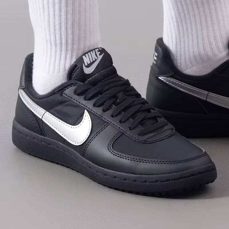 Nouvelles baskets Nike Field G - Outdoor Sport Field avis et prix